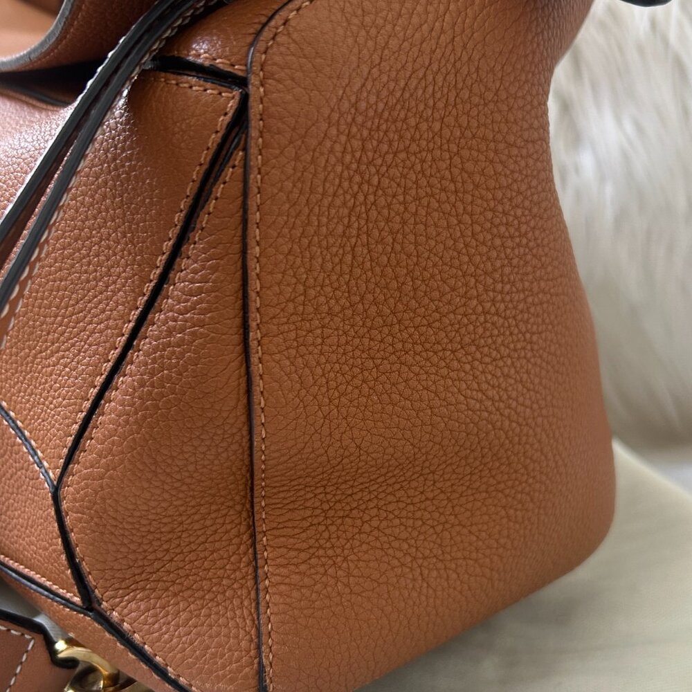 Loewe Edge Puzzle Bag, Large, Tan, with Dust Bag - Picture 3 of 15